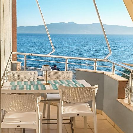 Susy Sea View Apartment Sarande Ngoại thất bức ảnh
