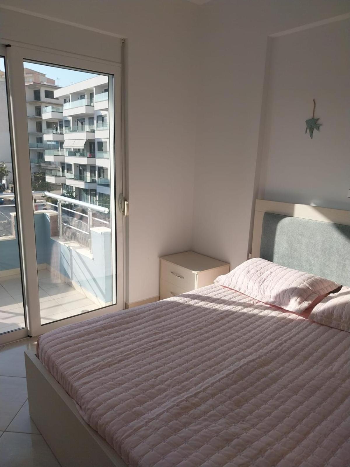 Susy Sea View Apartment Sarande Ngoại thất bức ảnh